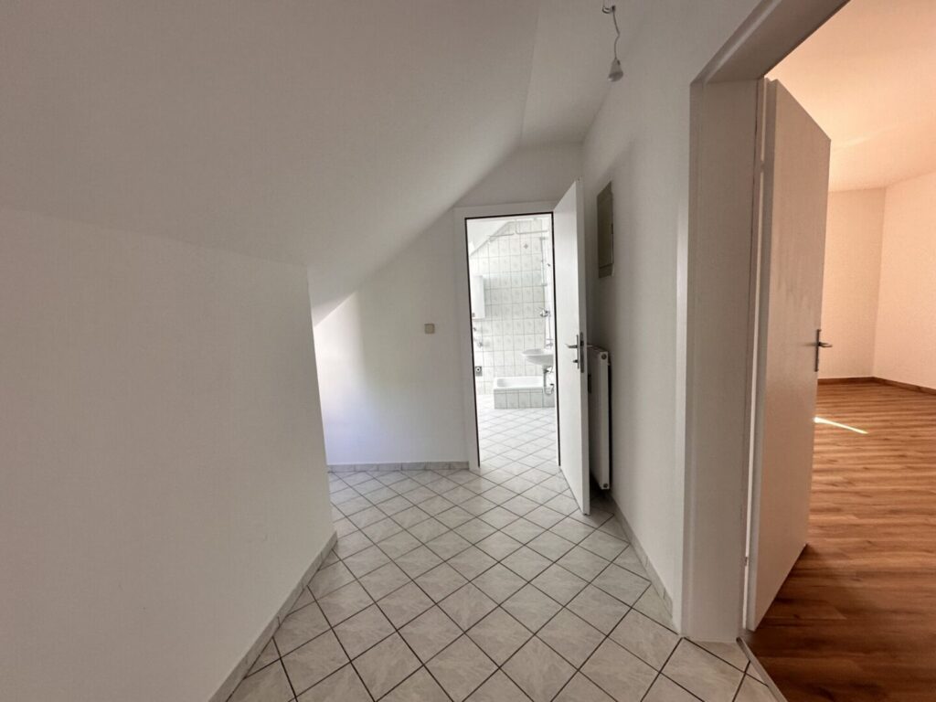 Sonnige Kleinwohnung 36,46m² verfügbar! – Bild 2