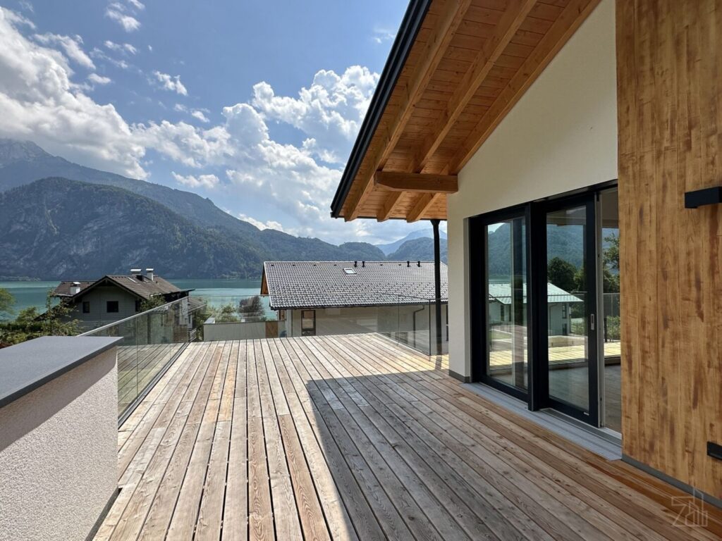 Südseitiges Penthouse mit 4 Zimmern & Terrasse | Fernblick & privater Seezugang – Bild 2