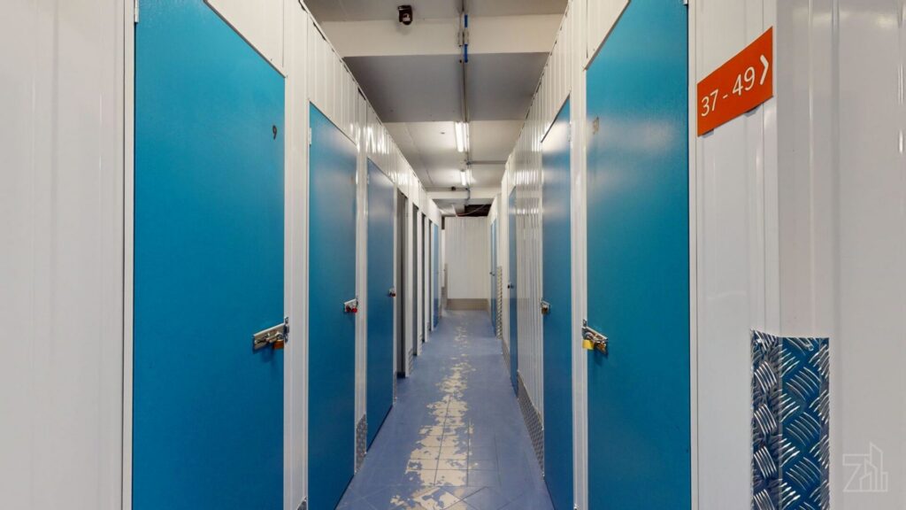 Selfstorage-Lager mit viel Renditepotential & eigener Einfahrt in Meidling – Bild 2