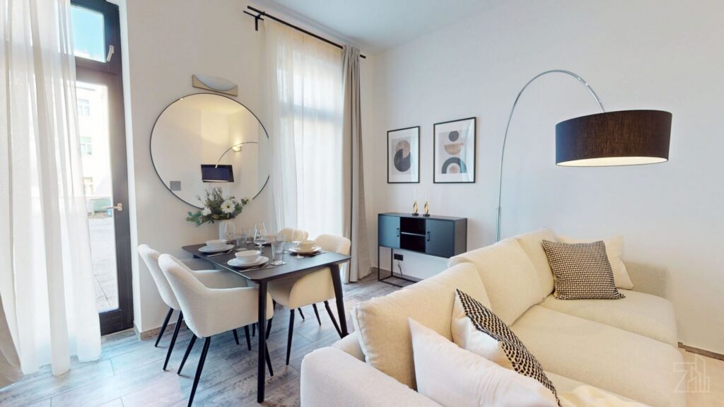 Top aufgeteilte 3 Zimmer Wohnung mit traumhaft sonniger TERRASSE im Innenhof – Bild 2