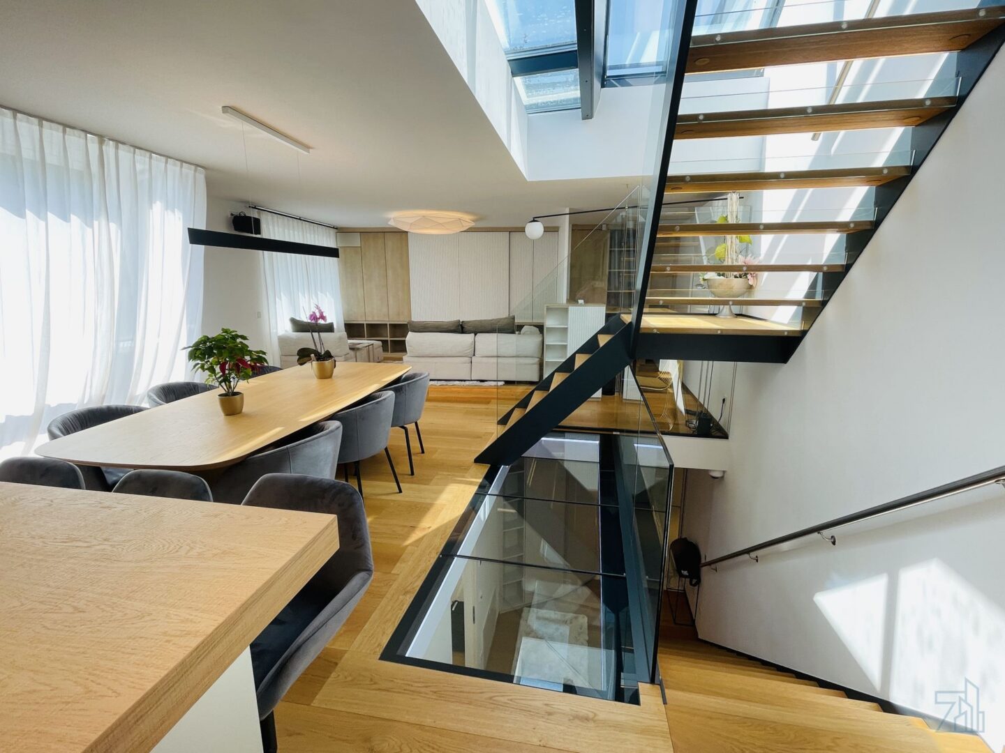 Penthouse mit Whirlpool und Stephansdom-Blick – Bild 1
